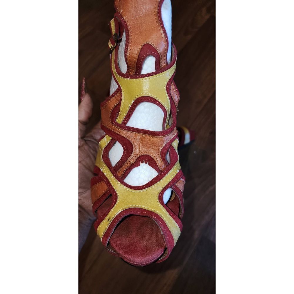 Liliana Platform Heels  - Picture 6 of 7